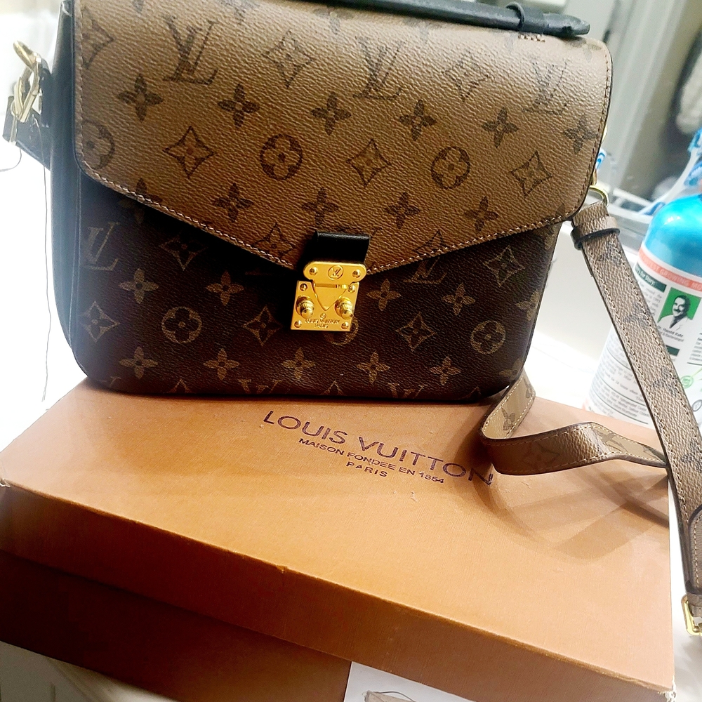 Source Unknown Brown Monogram Crossbody Bag NWT - image 1